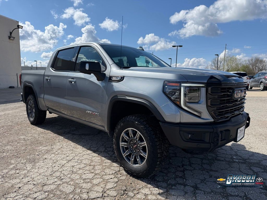 2024 GMC Sierra 1500 AT4X Crew Cab 4WD