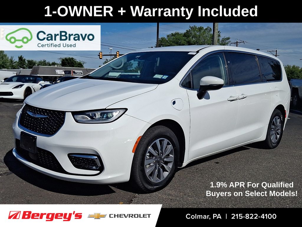 2023 Chrysler Pacifica Hybrid Touring L FWD