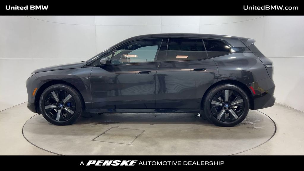 Thumbnail: 2023 BMW iX - 5