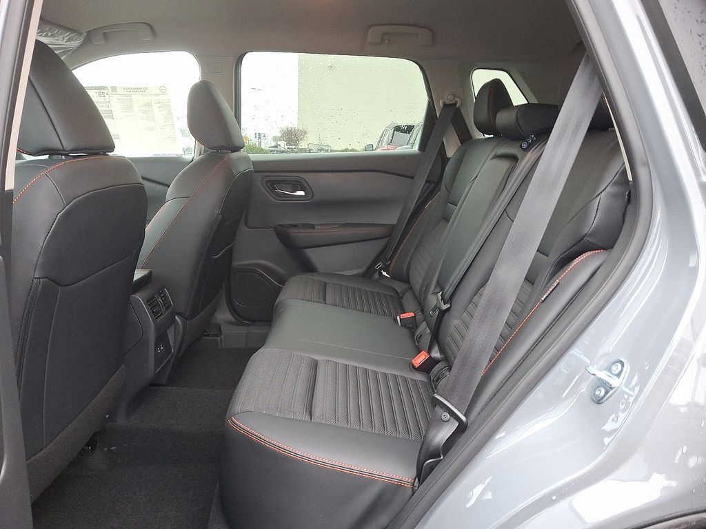 Thumbnail: 2026 Nissan Rogue - 5