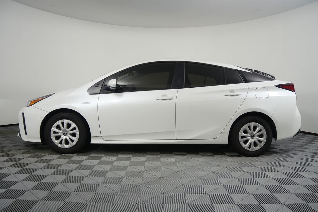 Thumbnail: 2022 Toyota Prius - 6