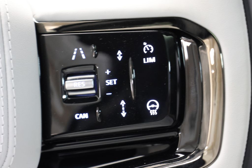Thumbnail: 2026 Land Rover Range Rover Sport - 19