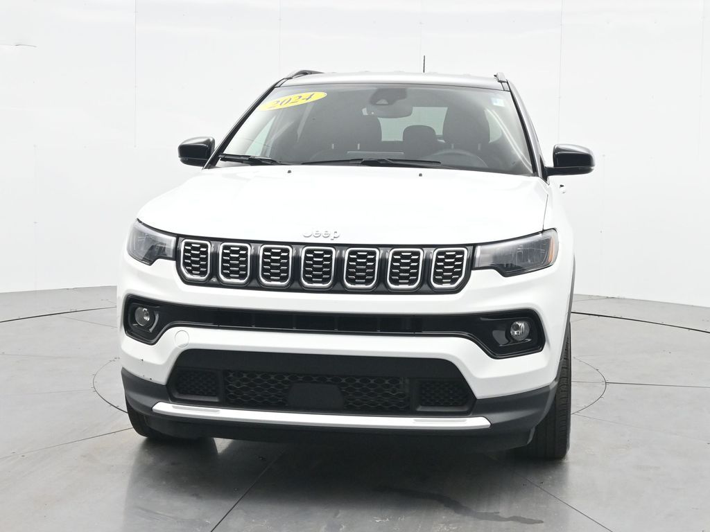 Used 2024 White Jeep Limited image 3