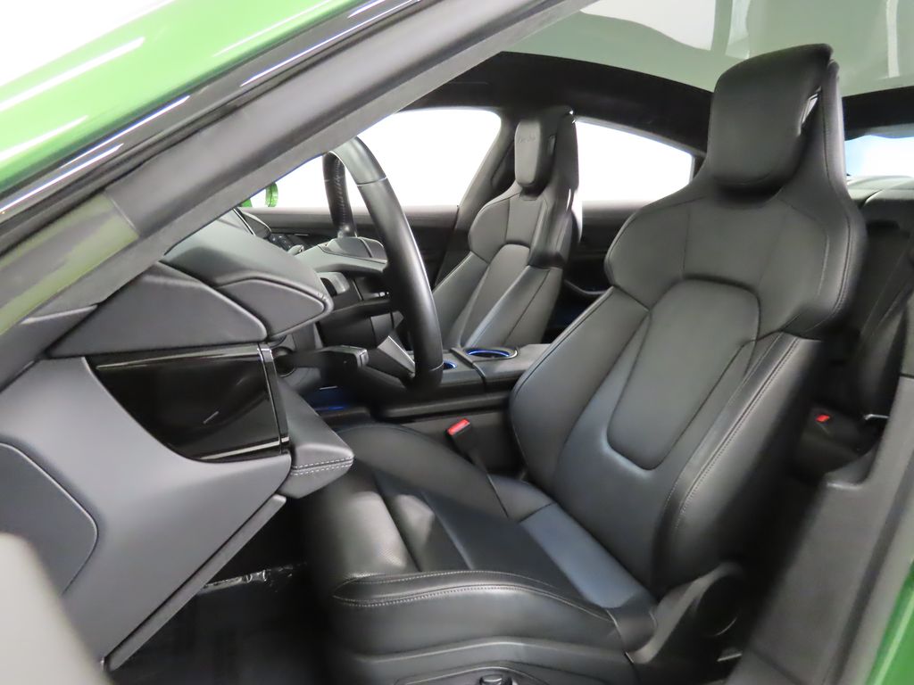 Thumbnail: 2023 Porsche Taycan - 5