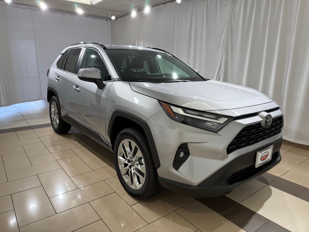 Thumbnail: 2025 Toyota RAV4 - 7