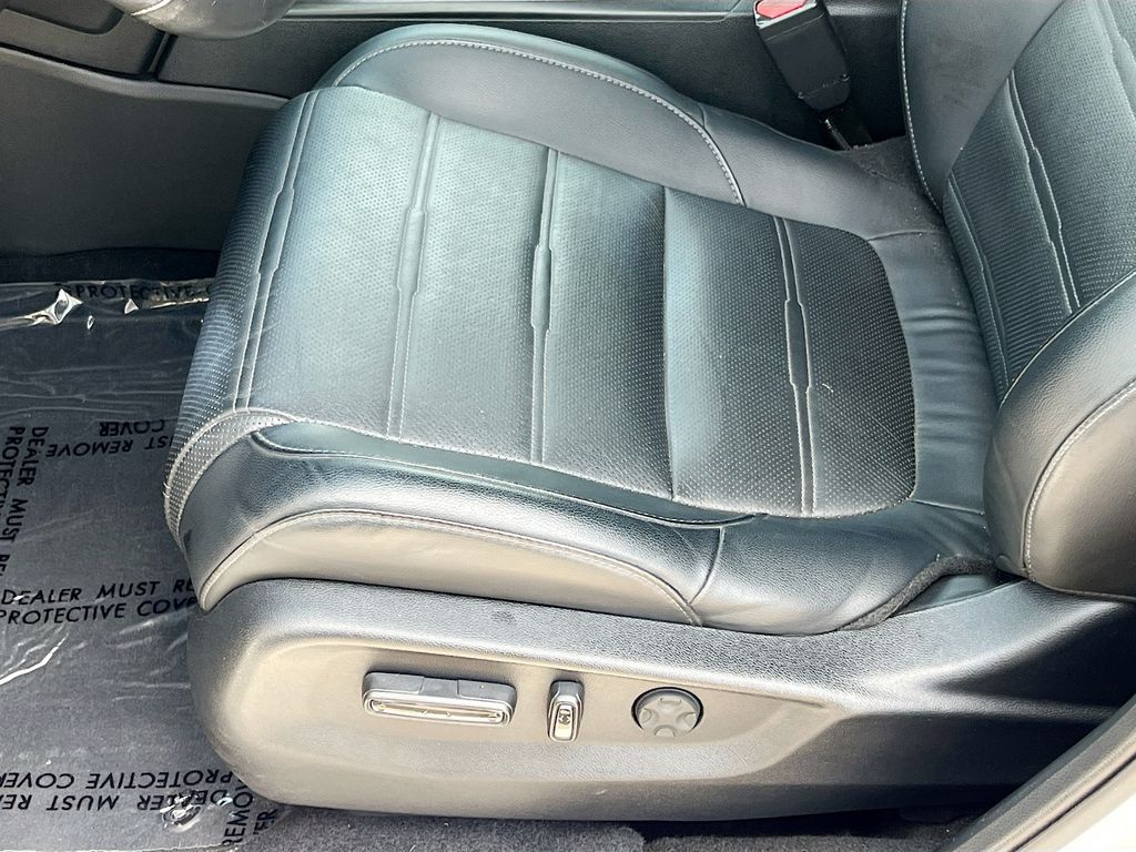2022 Honda CR-V EX-L White at North Houston Mitsubishi
