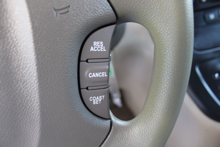 Used Car 2012 Kia Sedona  Lx For Sale Under $10,000 In Georgetown, Texas
