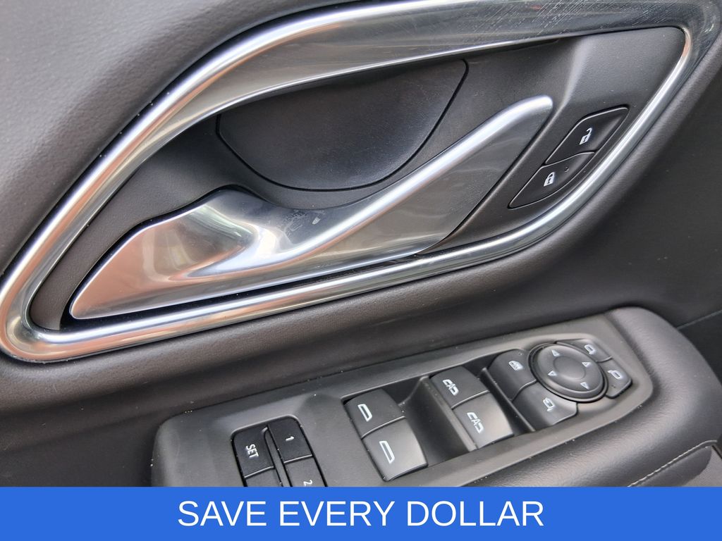 Used 2022 Beige Chevrolet Z71 image 13