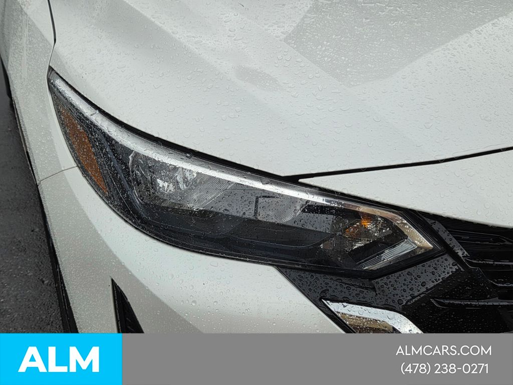 Used 2024 White Nissan SV image 23