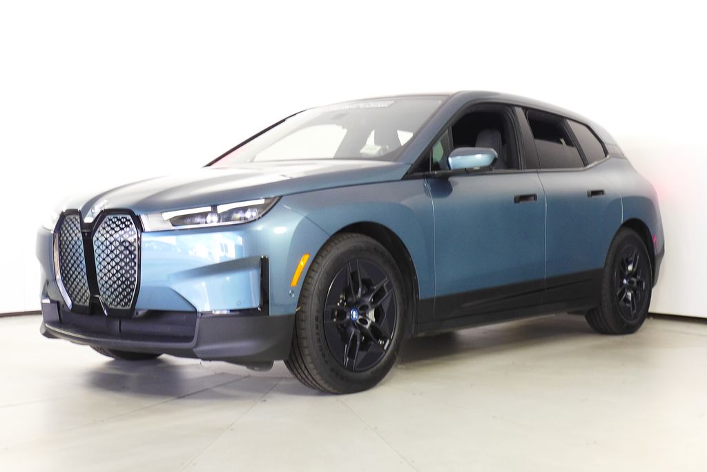 Thumbnail: 2023 BMW iX - 2