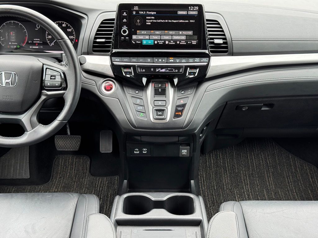 Used 2025 Honda Odyssey Van