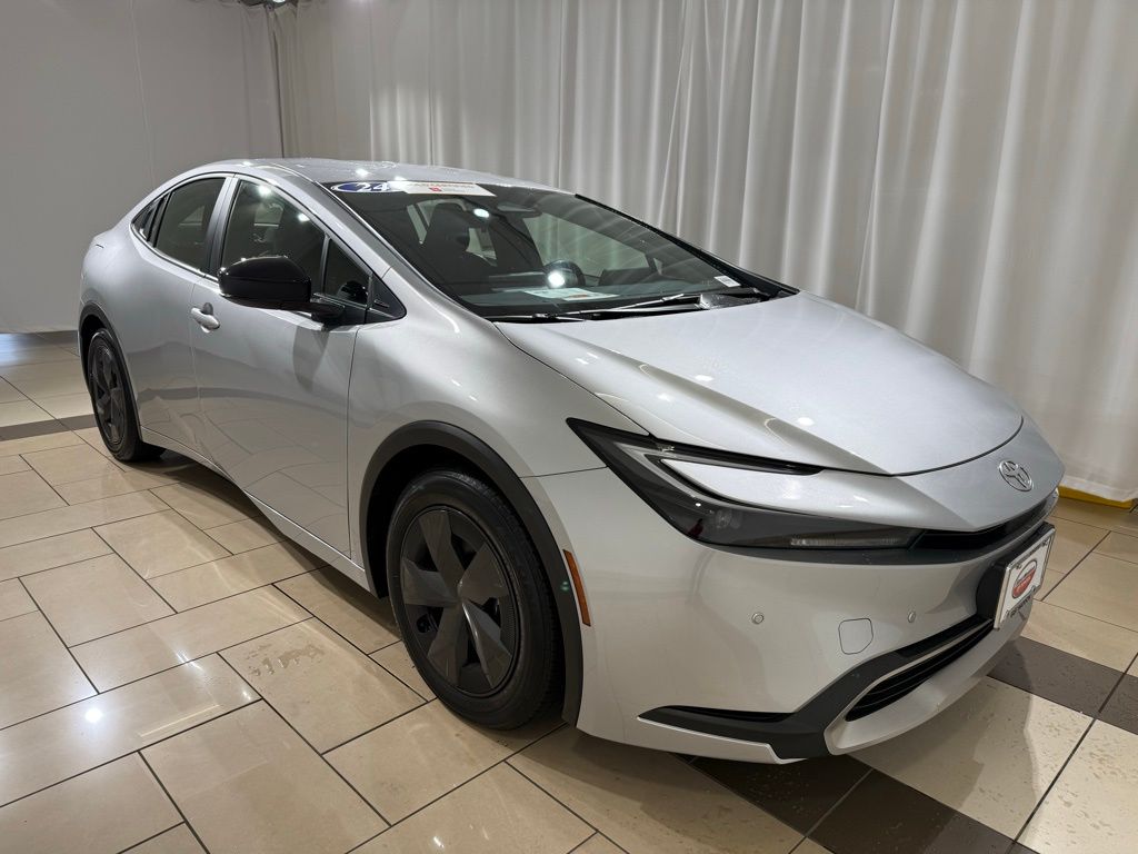 2024 Toyota Prius Prime SE 7
