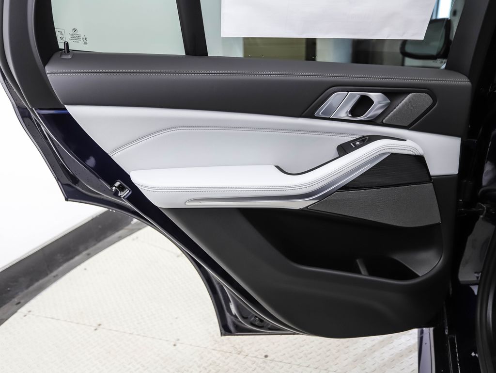 Thumbnail: 2026 BMW X5 - 20