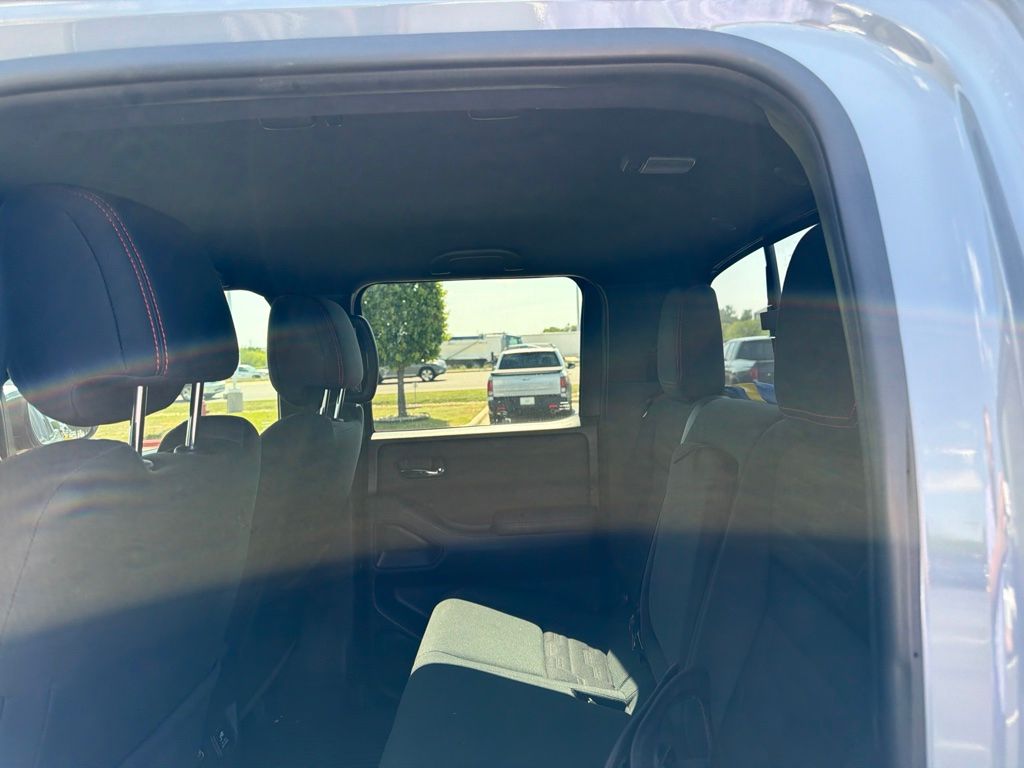 Thumbnail: 2022 Nissan Frontier - 8