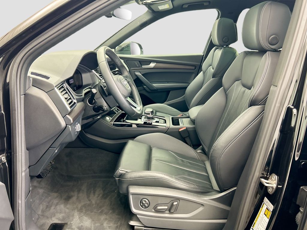 Thumbnail: 2021 Audi Q5 - 18