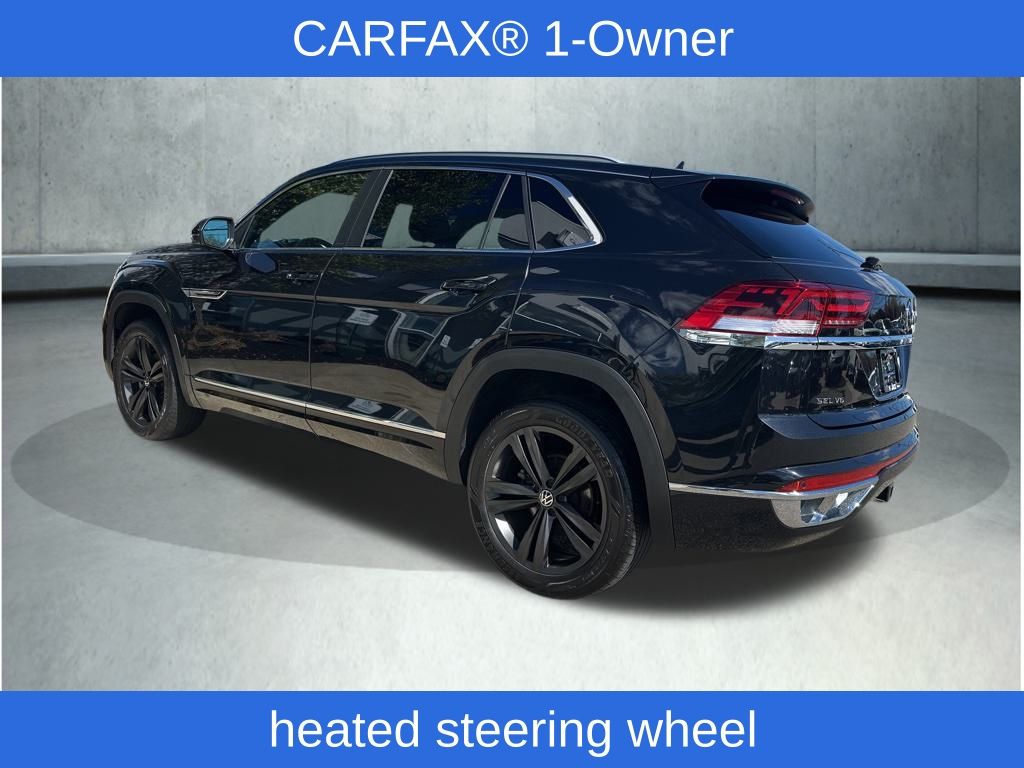 2022 Volkswagen Atlas Cross Sport V6 SEL R-Line photo 6