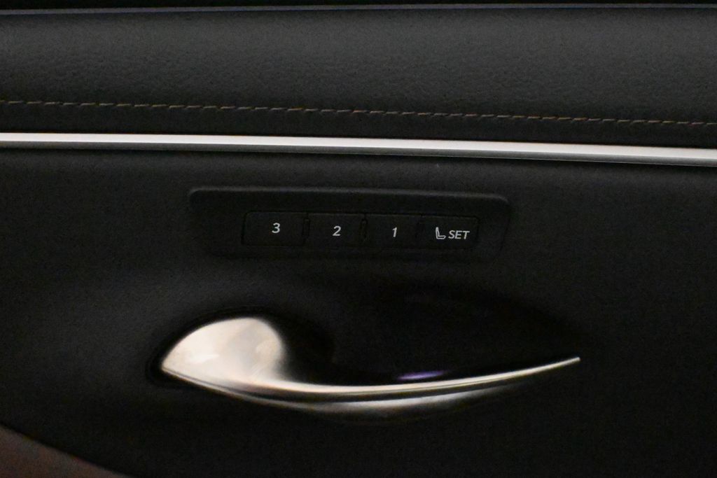 Thumbnail: 2025 Lexus ES - 29