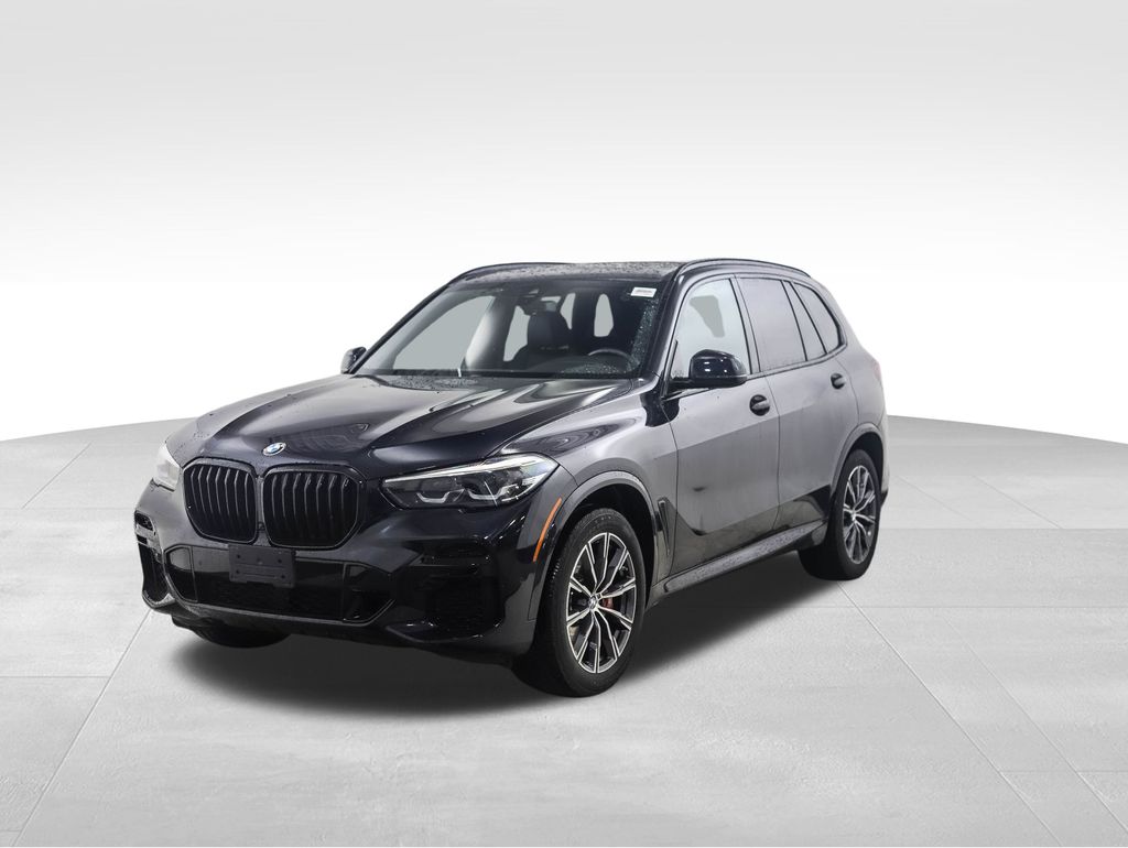2022 BMW X5 xDrive40i Hero Image