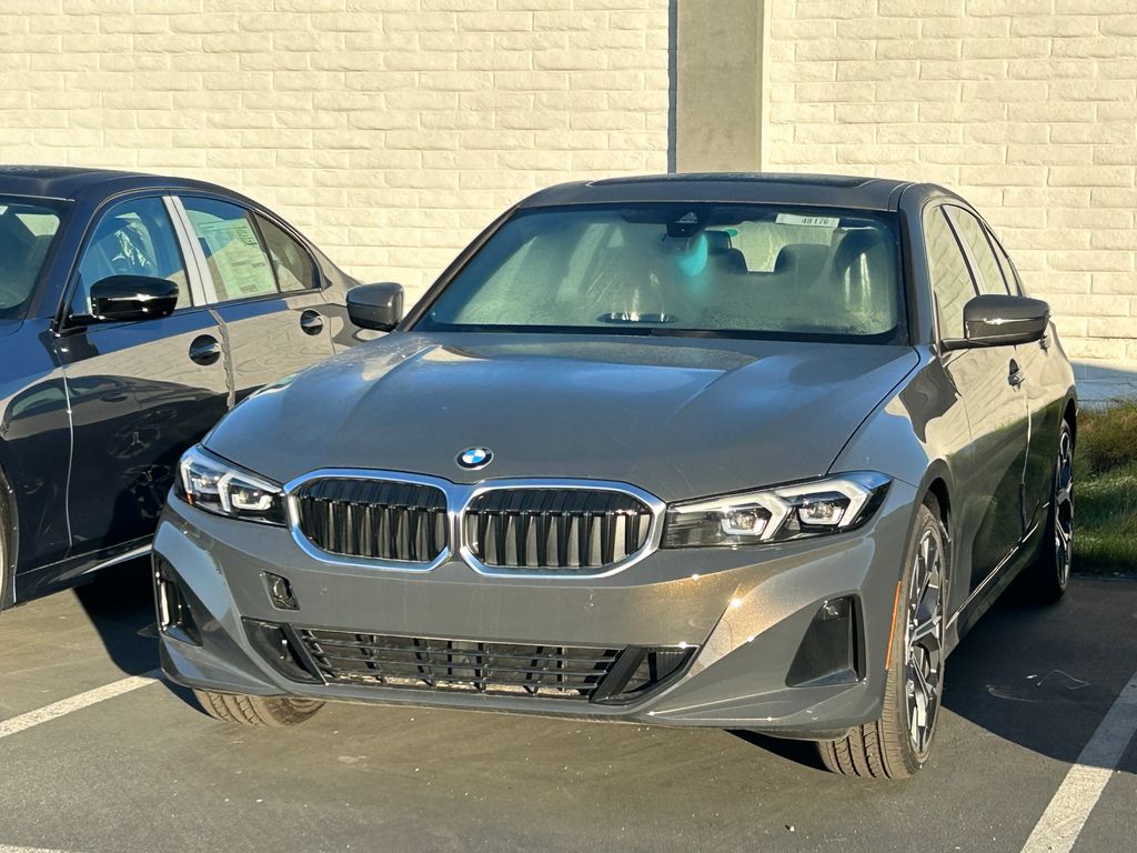 Thumbnail: 2025 BMW 3 Series - 2