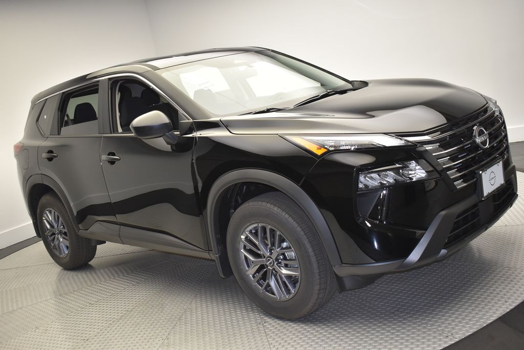 Thumbnail: 2026 Nissan Rogue - 3