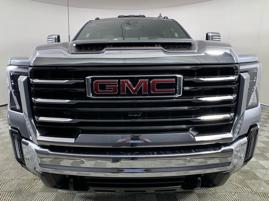 2024 GMC Sierra 2500HD SLT 9