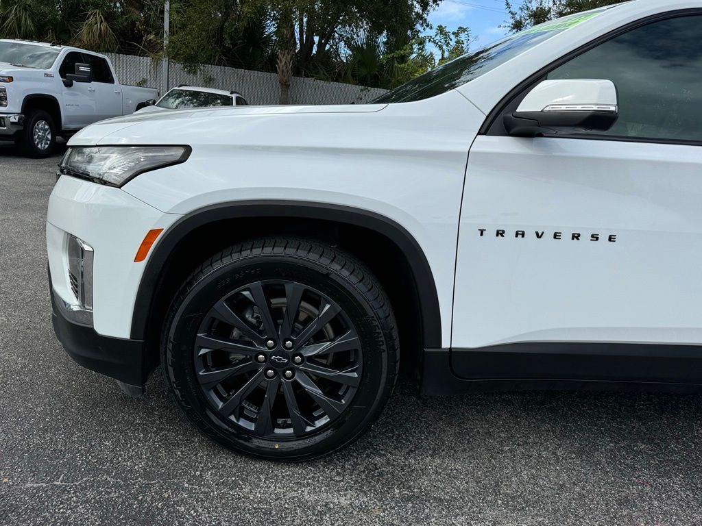 2022 Chevrolet Traverse RS 11