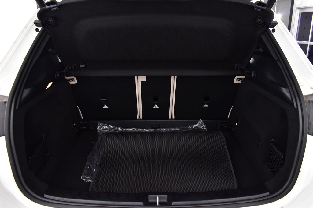 Thumbnail: 2025 Mercedes-Benz GLA - 30