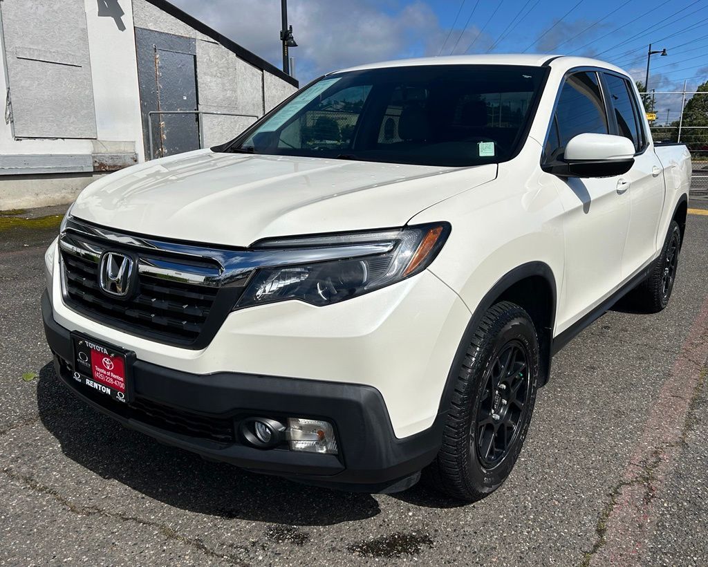White 2018 Honda Ridgeline RTL-T AWD Pickup Truck All-Wheel Drive 6-Speed Automatic