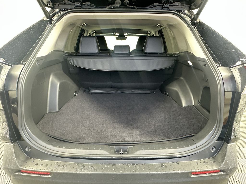 Thumbnail: 2025 Toyota RAV4 - 26