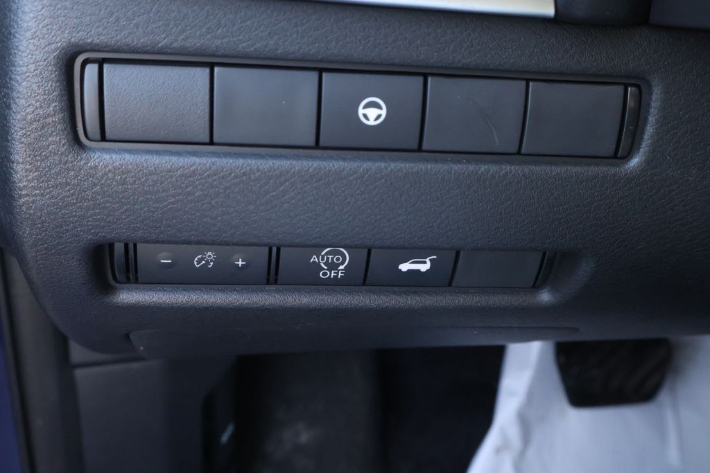 Thumbnail: 2023 Nissan Rogue - 19