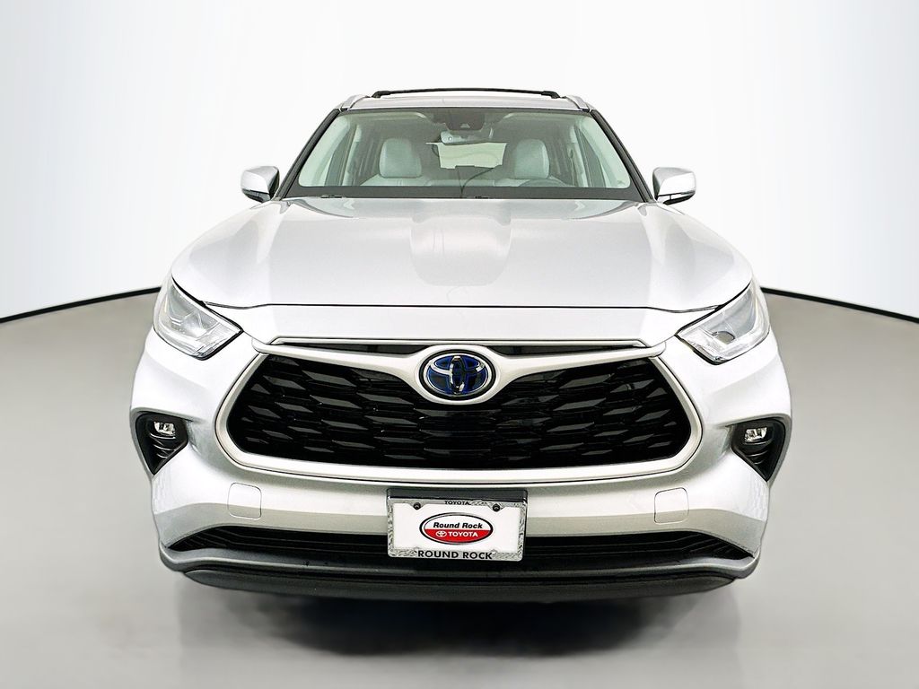 Thumbnail: 2021 Toyota Highlander - 2