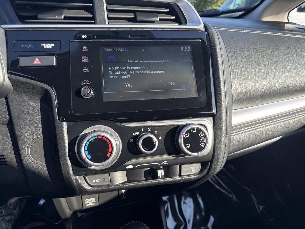 Used 2018  Honda Sport image 19
