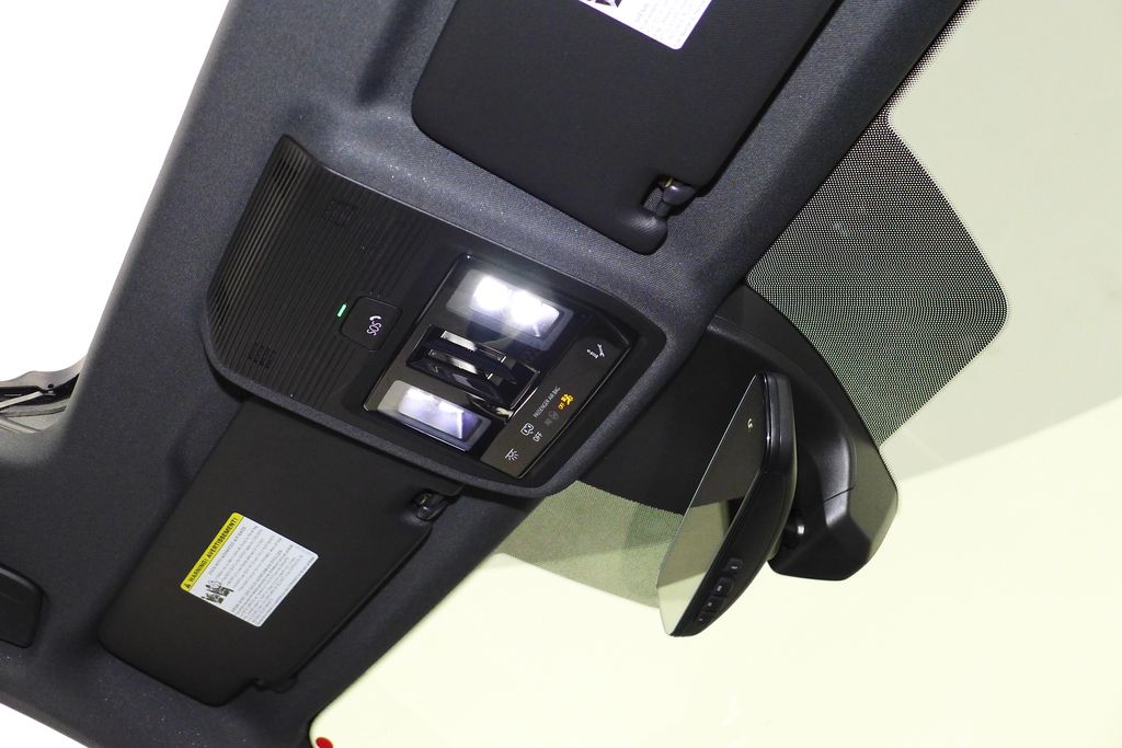 Thumbnail: 2024 Audi Q4 e-tron - 17