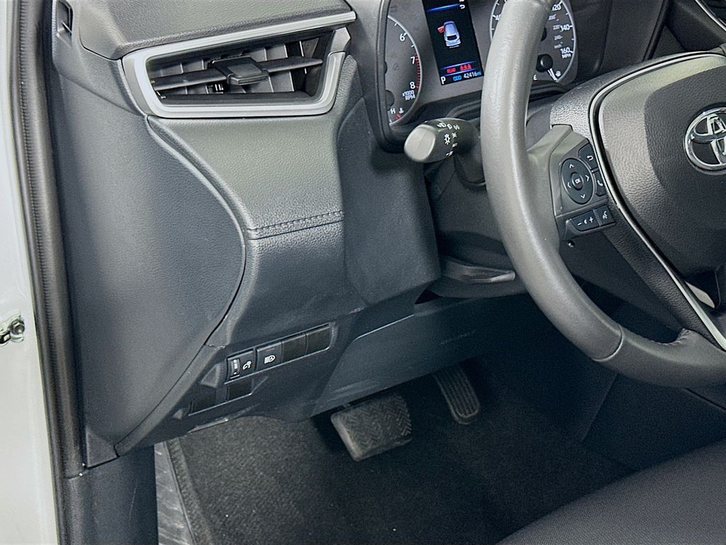 Thumbnail: 2024 Toyota Corolla Cross - 10