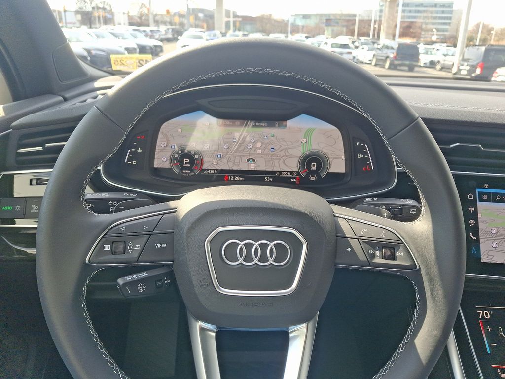 2025 Audi Q7  17