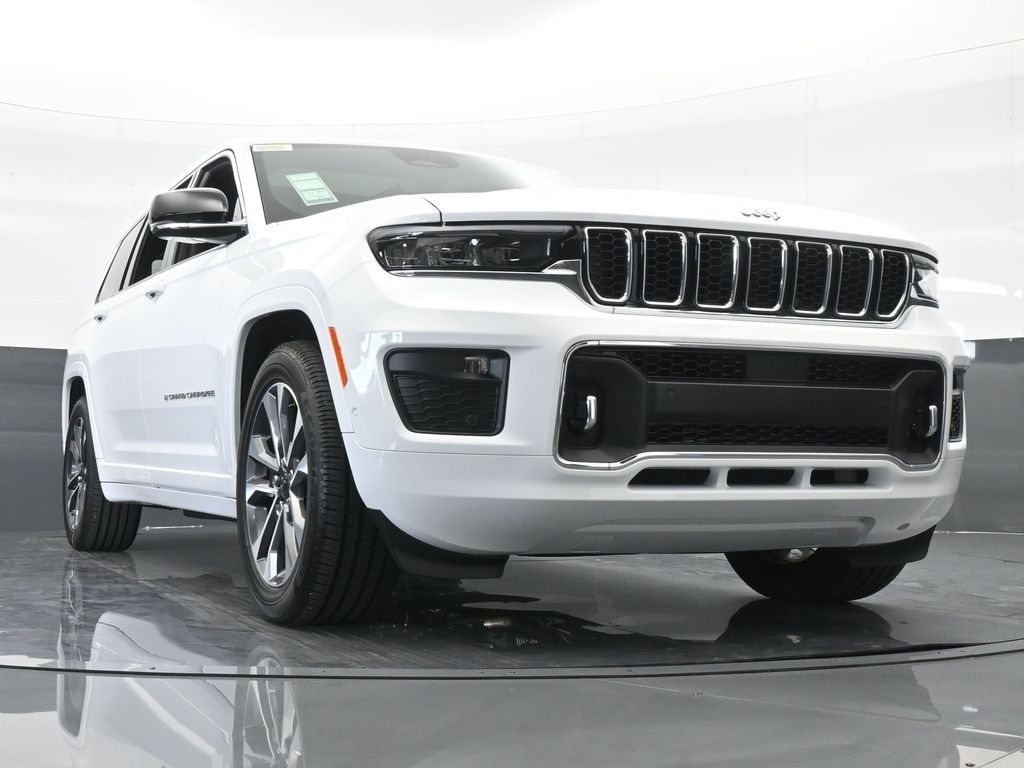 Used 2024 Bright White Clearcoat Jeep Overland image 55