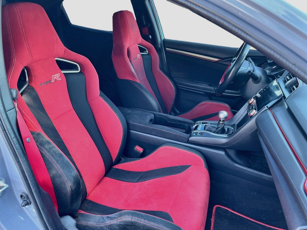 Used 2019  Honda Touring image 26