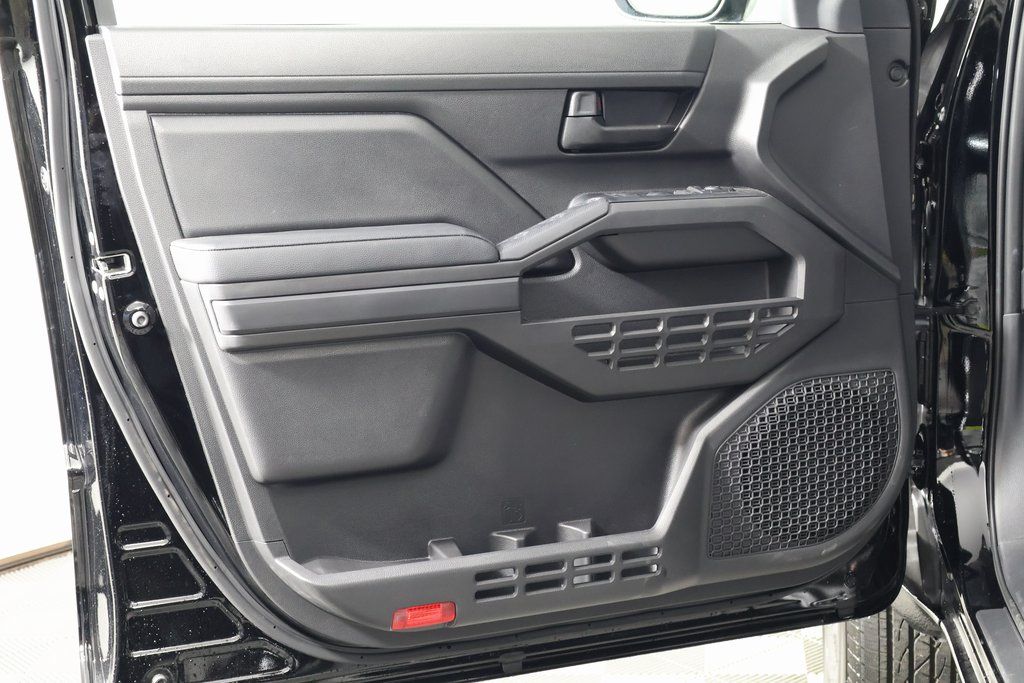 2025 Toyota Tacoma SR 7