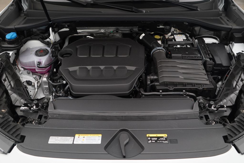 Thumbnail: 2026 Audi Q3 - 12