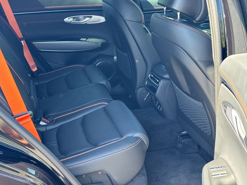 2026 GENESIS GV70 Sport Advanced - Photo 17