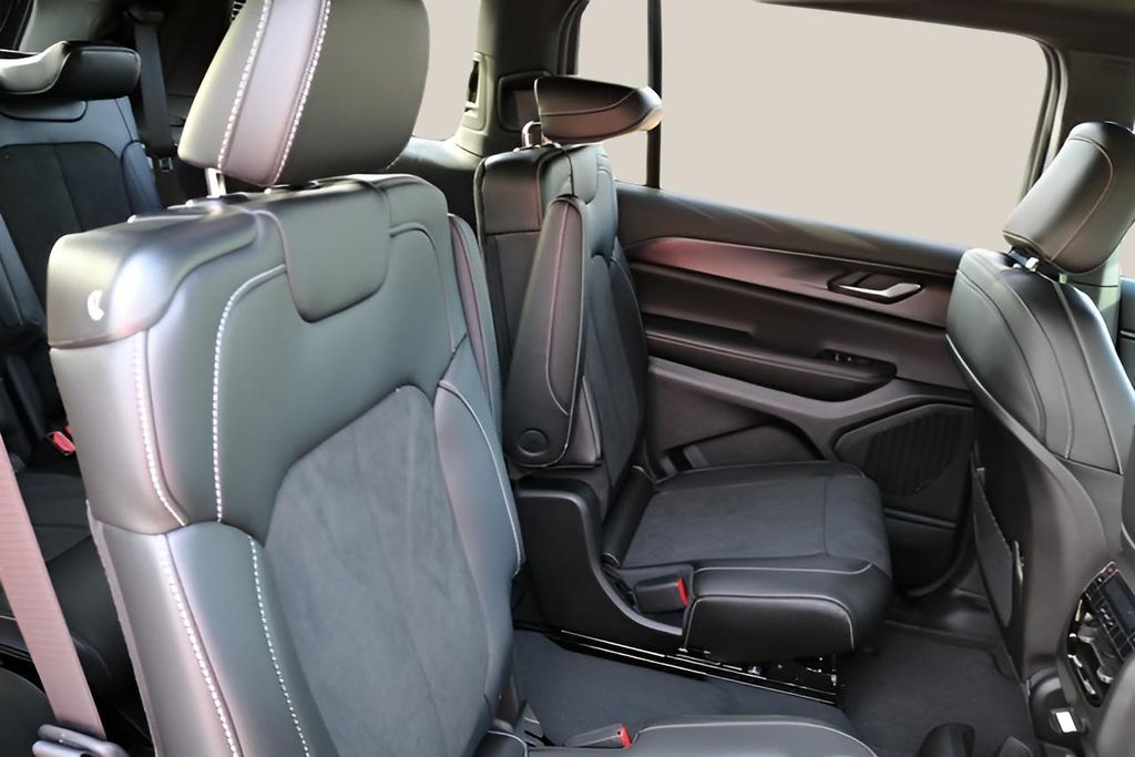 New Car 2025 Jeep Grand Cherokee L  Altitude X For Sale Under $40,000 In Austin, Texas