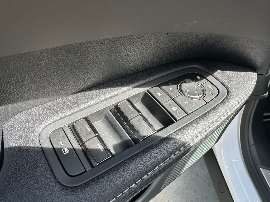 Thumbnail: 2024 Lexus RX - 14
