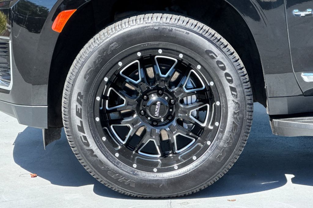 used 2023 GMC Yukon car, priced at $53,935