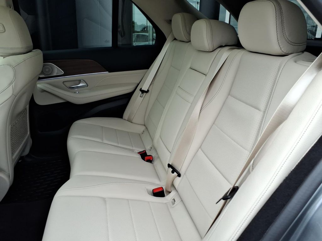 New 2026 Selenite Gray Metallic Mercedes-Benz GLE 350 image 26