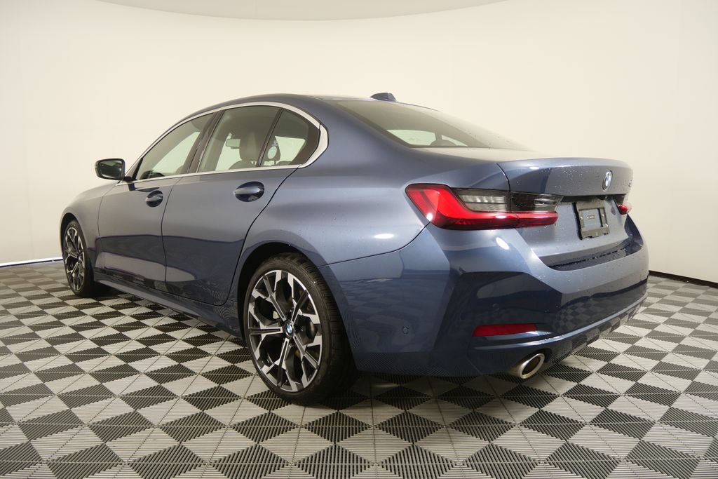 Thumbnail: 2025 BMW 3 Series - 5