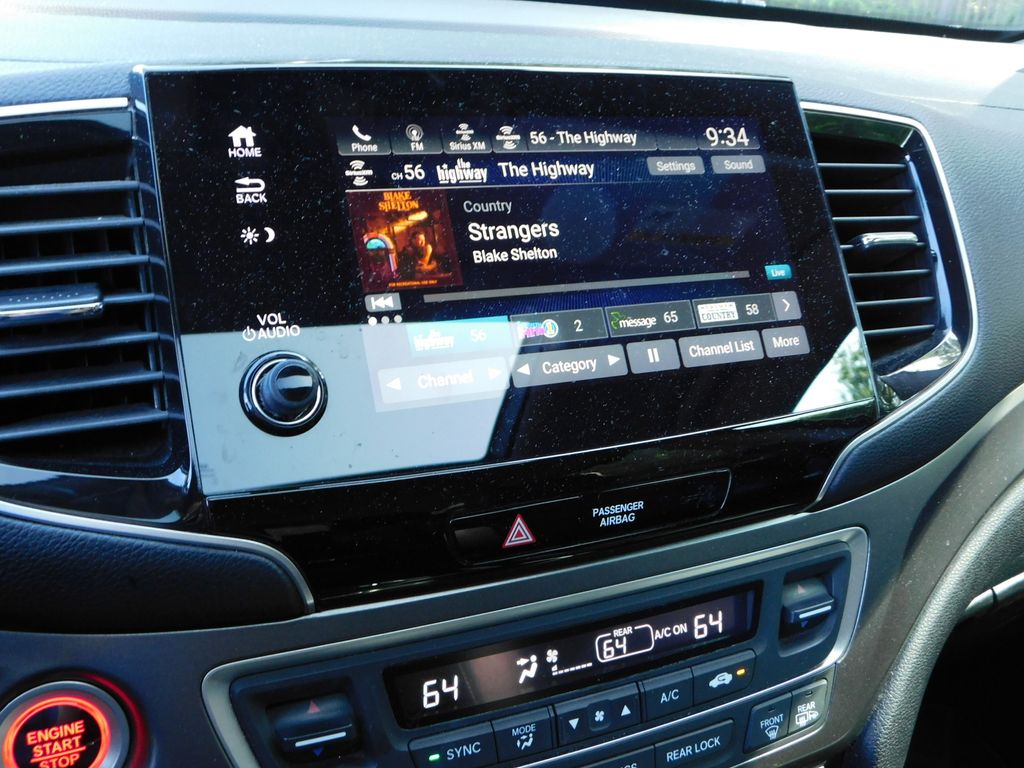 Thumbnail: 2019 Honda Pilot - 10
