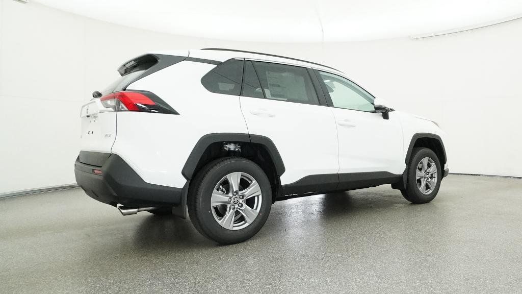 Thumbnail: 2025 Toyota RAV4 - 17