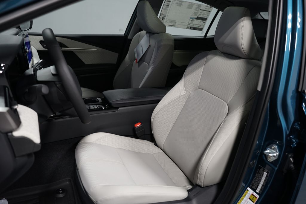 Thumbnail: 2025 Toyota Camry - 28