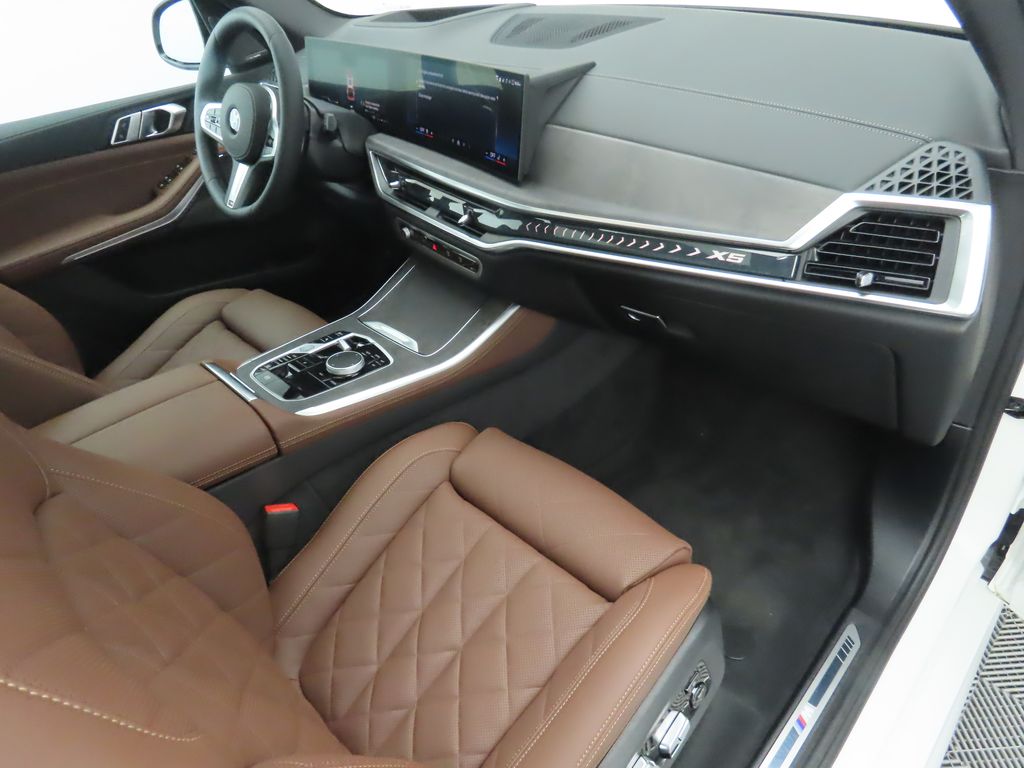 Thumbnail: 2026 BMW X5 - 18
