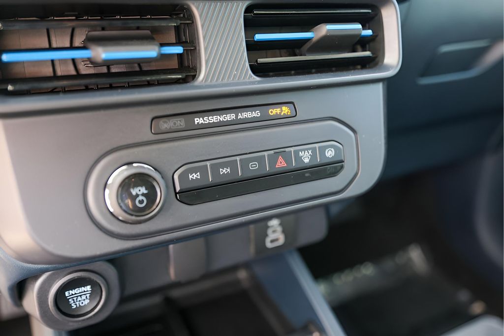 Used Car 2025 Ford Maverick  Lobo Standard For Sale Under $35,000 In Austin, Texas